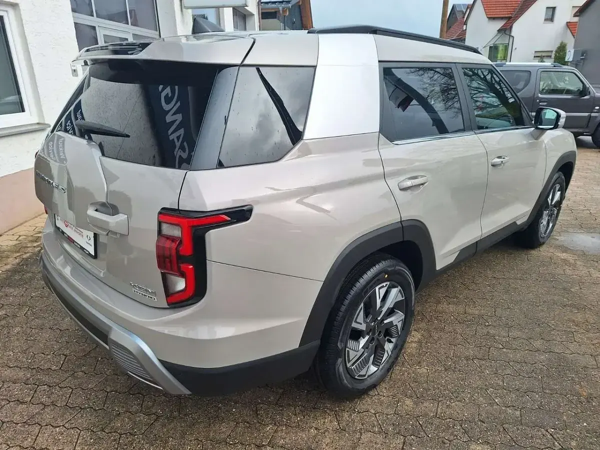 Nuova KGM Torres 150 CV (110 kW) 2025 Beige SUV
