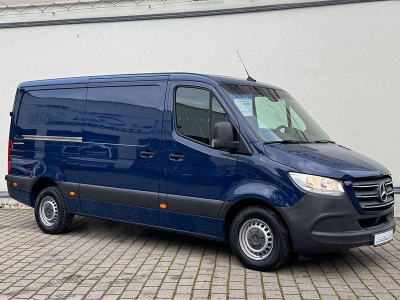 Blau Gebraucht 2019 Mercedes Sprinter Van | 25.850 € (Superpreis) - Bild 1/4