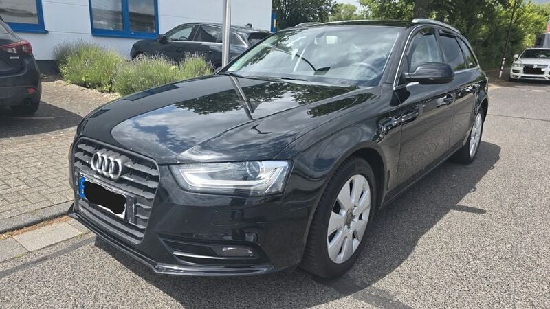Schwarz Gebraucht 2015 Audi A4 Design Kombi | 12.990 € (Guter Preis) - Bild 1/4