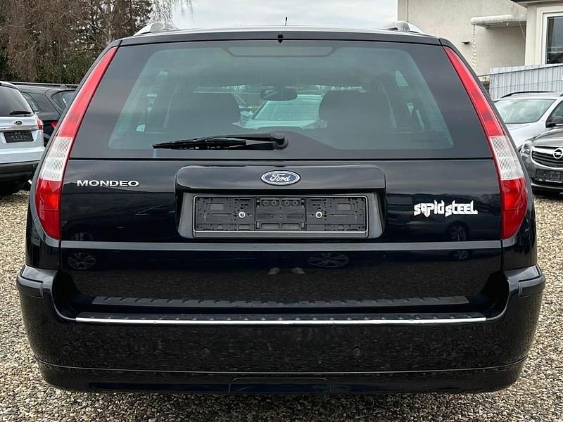 Gebraucht Ford Mondeo Titanium 125 PS (91 kW) 2007 Pantherschwarz metallic Kombi