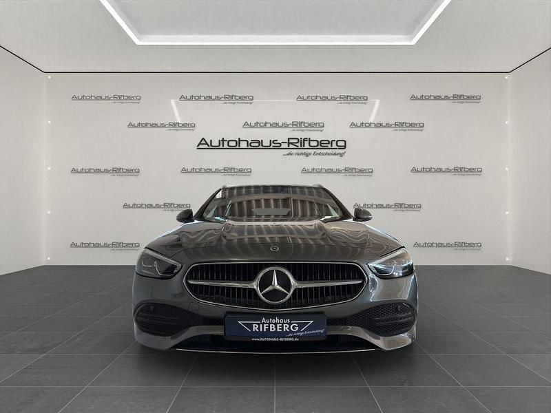 Gebraucht Mercedes C200 Avantgarde 204 PS (150 kW) 2023 Grau Limousine