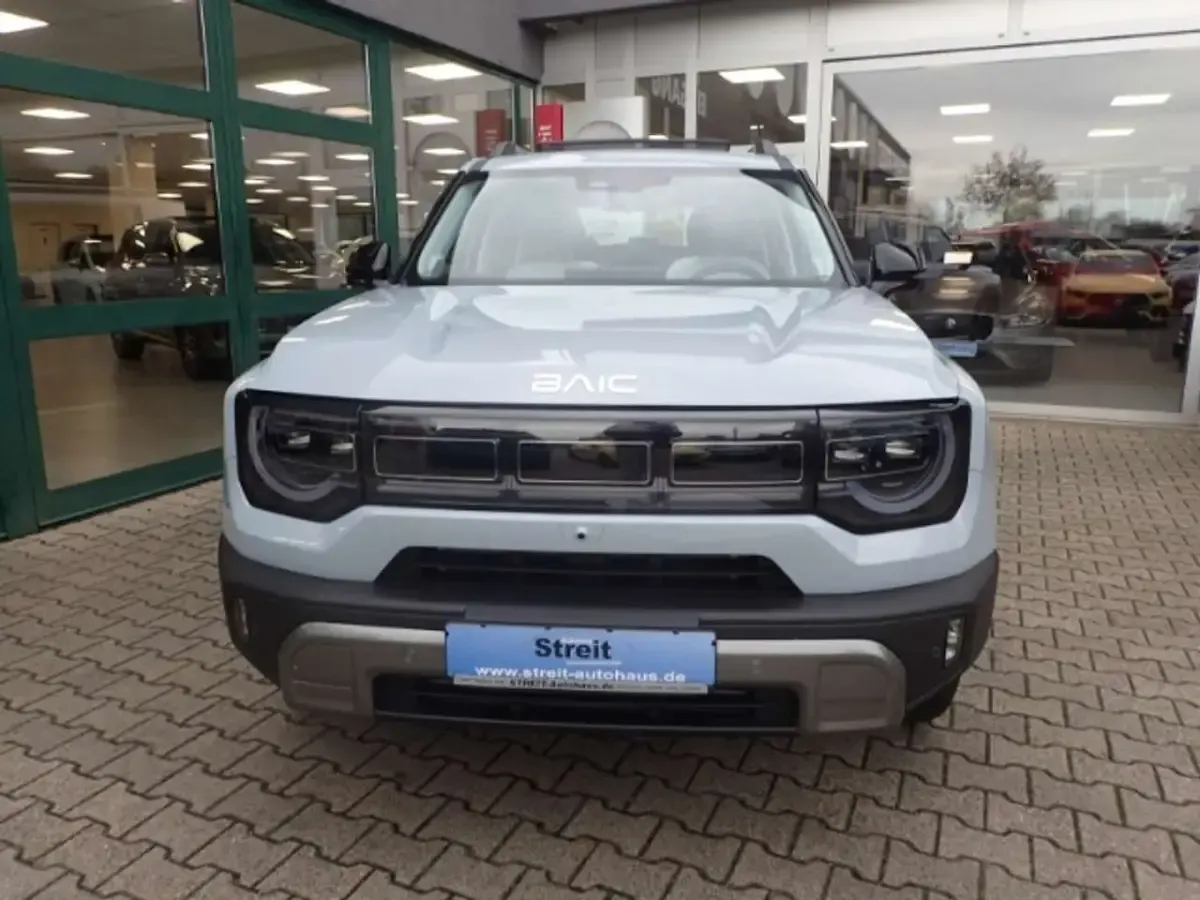 Neu Baic BJ30 280 PS (205 kW) 2026 Silver light blue SUV