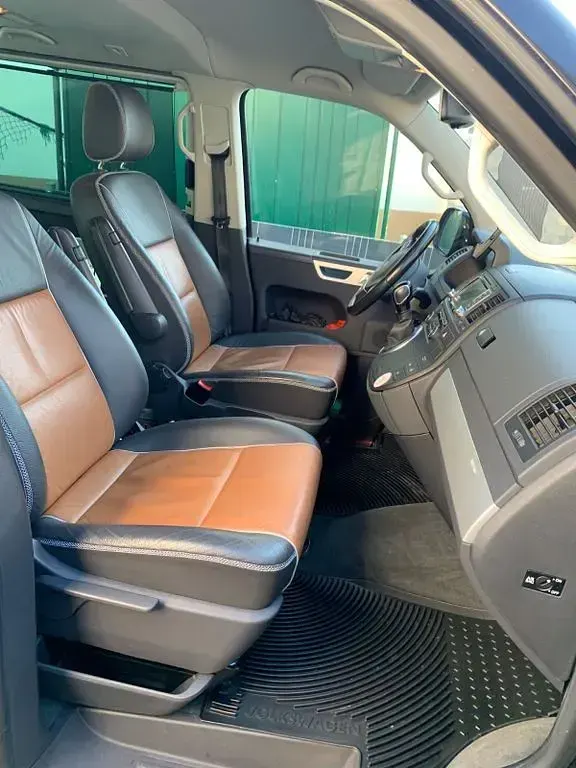 Gebraucht VW Multivan PanAmericana 204 PS (150 kW) 2013 Schwarz Van / Kleinbus