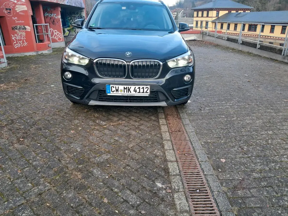 Gebraucht BMW X1 150 PS (110 kW) 2018 Schwarz SUV