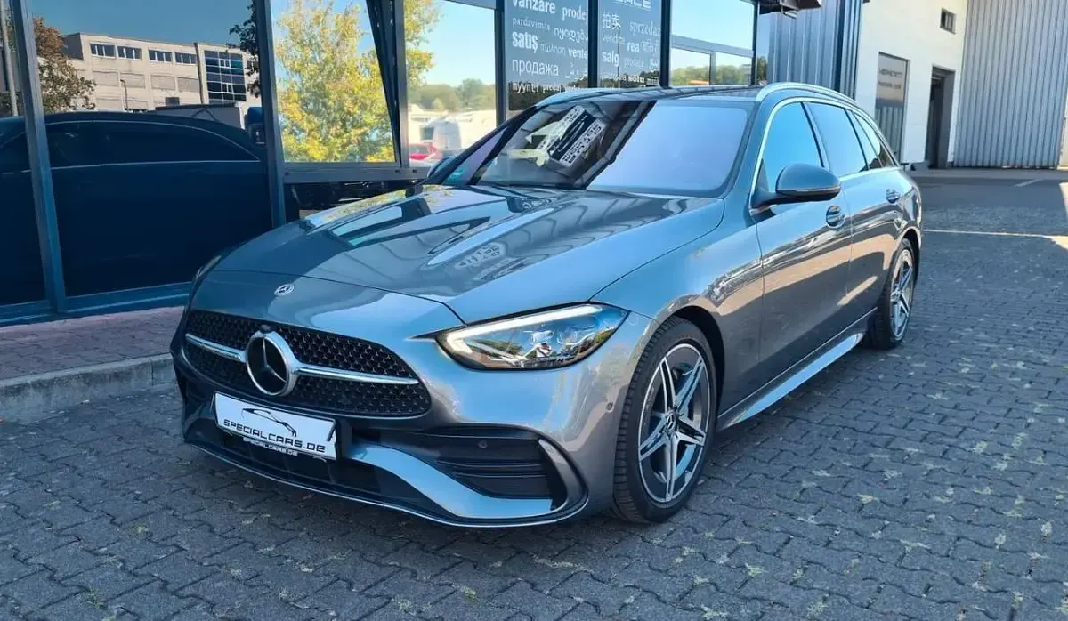 Gebraucht Mercedes C220 AMG 197 PS (144 kW) 2023 Selenitgrau Kombi