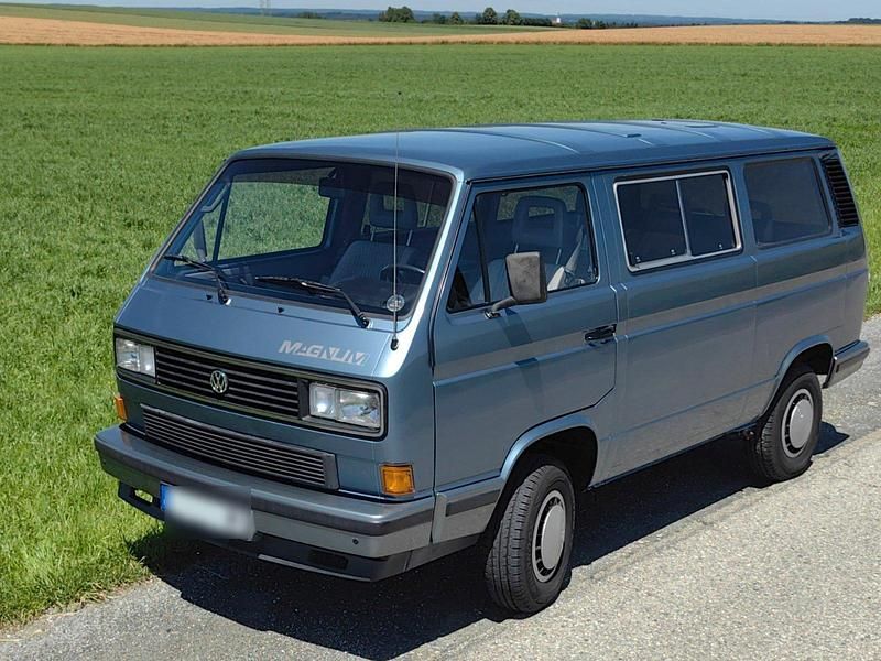 Usado VW Multivan 69 HP (50 kW) 1987 Azul Monovolume