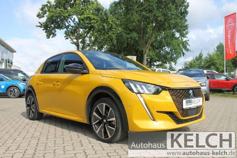 Faro gelb (metallic) Gebraucht 2021 Peugeot e-208 GT Kleinwagen | 18.490 € (Fairer Preis) - Bild 1/4