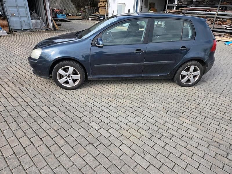 Gebraucht VW Golf IV 102 PS (75 kW) 2005 Blau Limousine