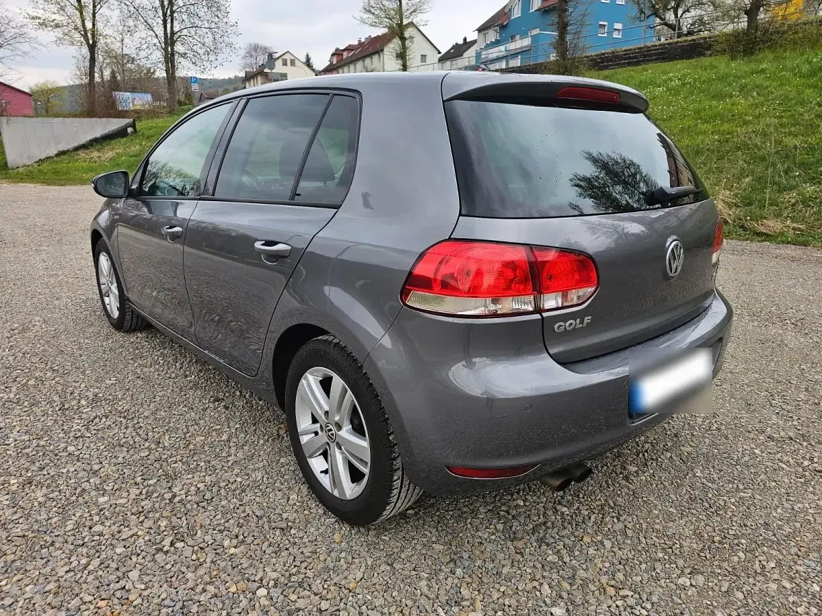 Gebraucht VW Golf VII Comfortline 150 PS (110 kW) 2012 Grau Limousine
