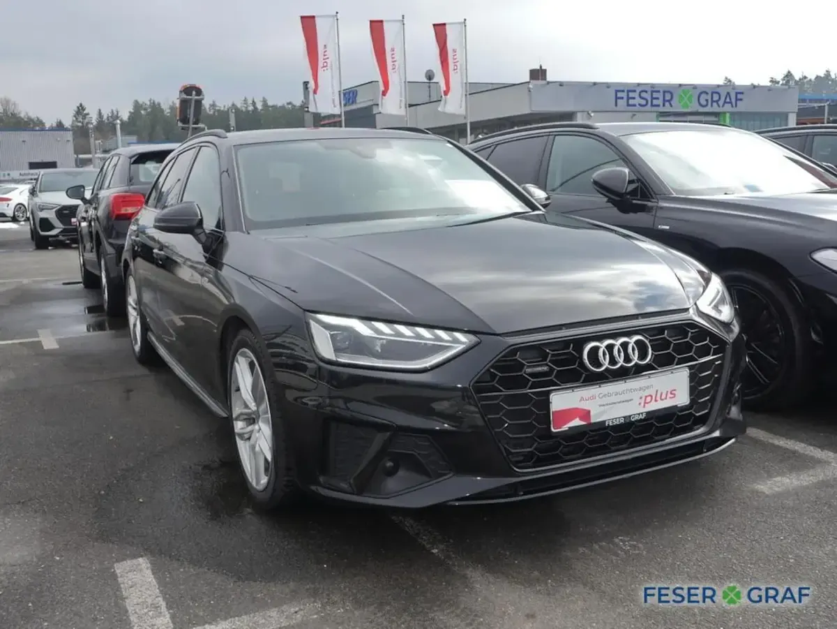 Gebraucht Audi A4 S-Line 265 PS (194 kW) 2023 Mythosschwarz metallic Kombi
