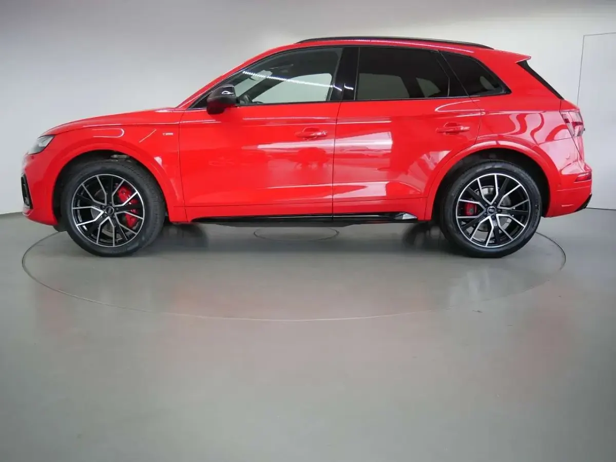 Gebraucht Audi Q5 Ambiente 286 PS (210 kW) 2023 Individuallackierungen audi exclusive SUV
