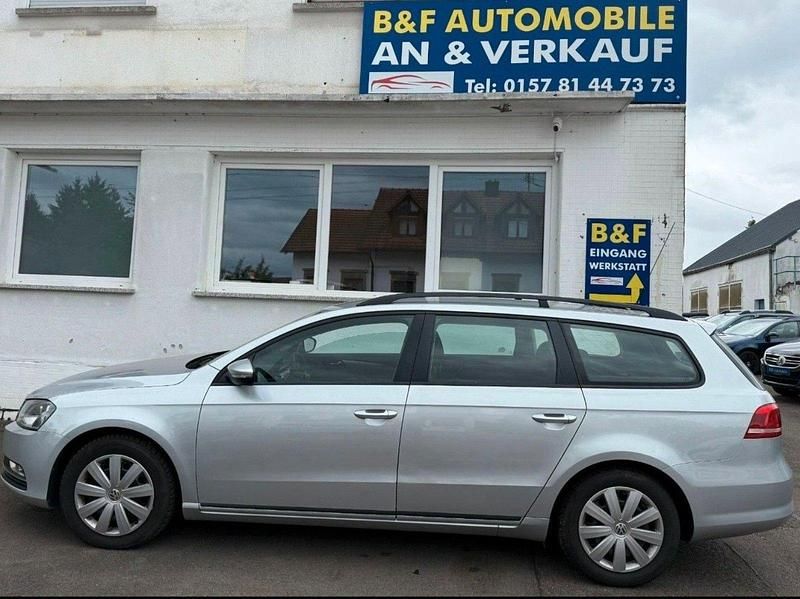 Gebraucht VW Passat Trendline 140 PS (102 kW) 2013 Silber Kombi