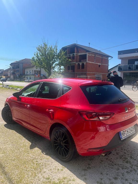 Gebraucht Seat Leon FR 125 PS (91 kW) 2015 Rot Limousine