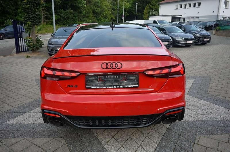 Gebraucht Audi RS5 Ambiente 450 PS (330 kW) 2024 Progressivrot metallic Coupé
