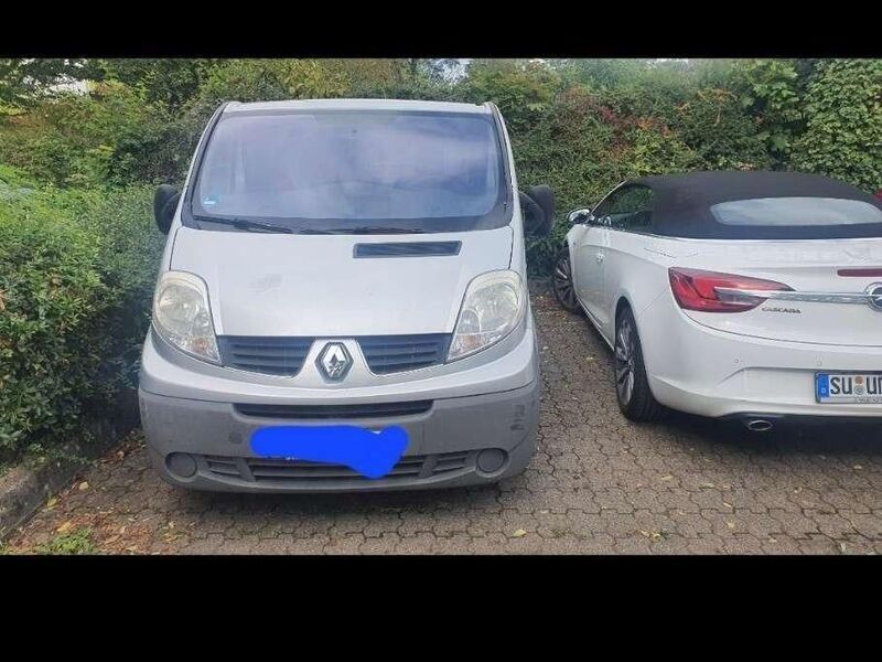 Silber Gebraucht 2012 Renault Trafic Van | 3.500 € (Superpreis) - Bild 1/4