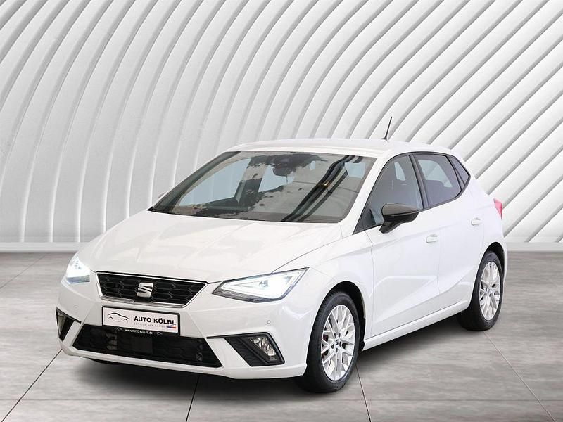 "nevada" weiss Gebraucht 2023 Seat Ibiza FR Limousine | 20.690 € (Fairer Preis) - Bild 1/4