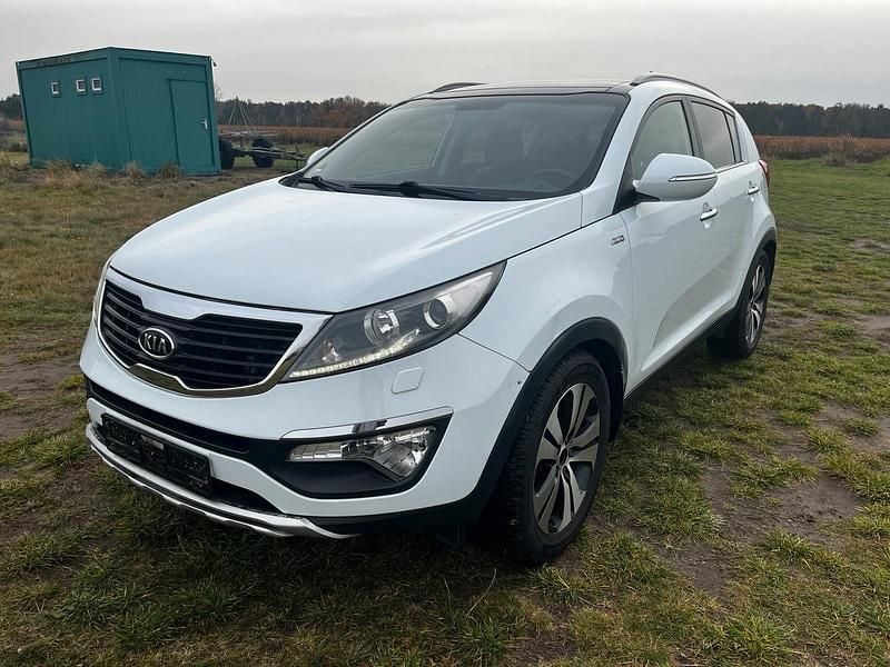Weiß Gebraucht 2012 Kia Sportage SUV | 9.500 € (Guter Preis) - Bild 1/4