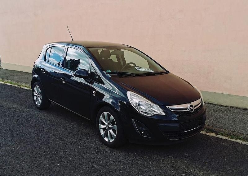 Schwarz Gebraucht 2012 Opel Corsa Limousine | 4.790 € (Fairer Preis) - Bild 1/4