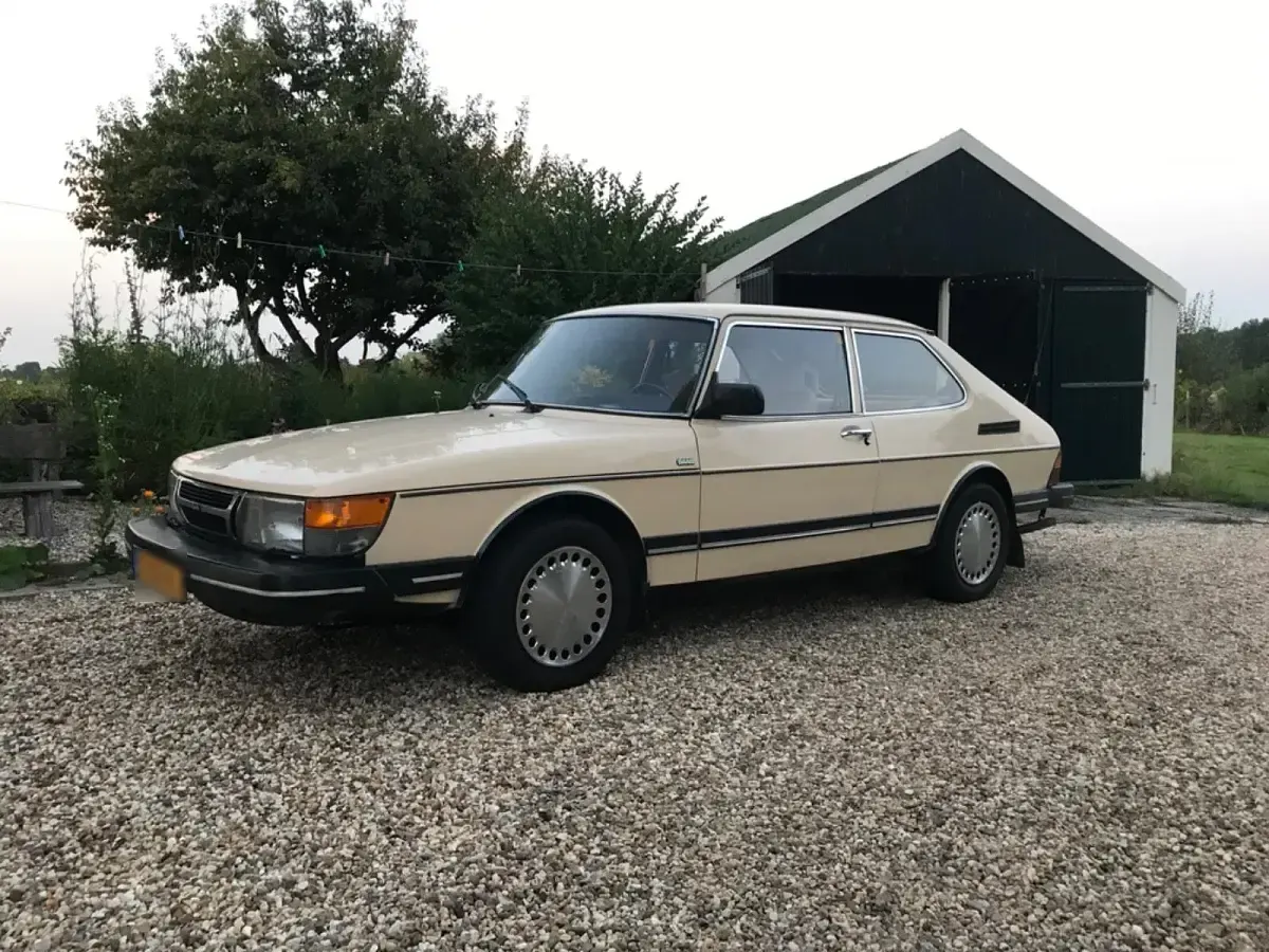 Gebraucht Saab 900 118 PS (86 kW) 1984 Beige Kombi
