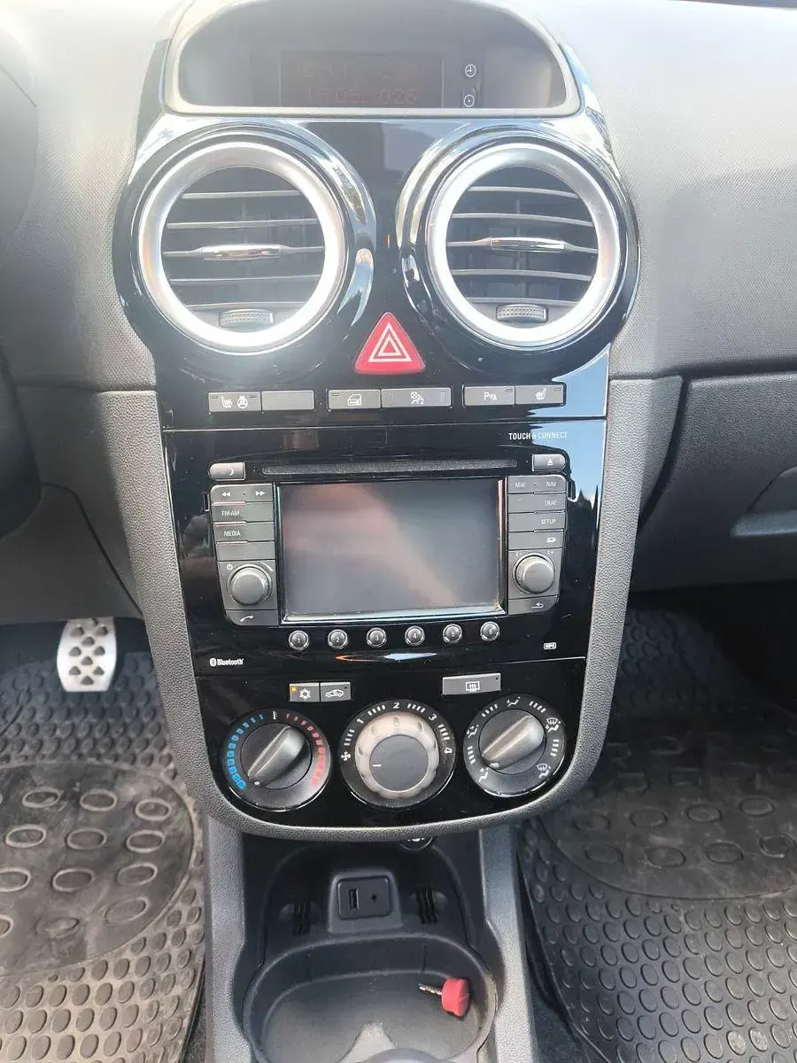 Gebraucht Opel Corsa 87 PS (63 kW) 2012 Schwarz Kleinwagen