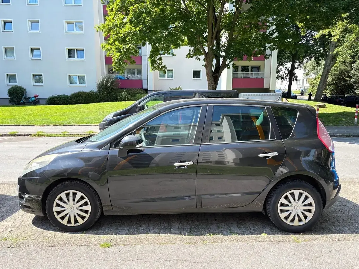 Gebraucht Renault Scenic E-Tech 110 PS (80 kW) 2010 Schwarz Kombi
