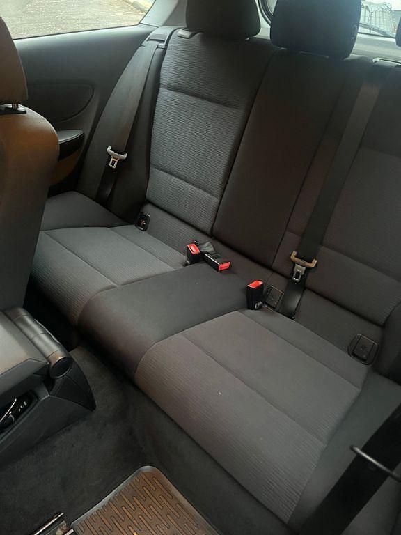 Gebraucht BMW 116 122 PS (89 kW) 2010 Weiß Kleinwagen