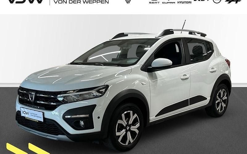 Weiß Gebraucht 2021 Dacia Sandero Comfort Kleinwagen | 14.990 € (Guter Preis) - Bild 1/4