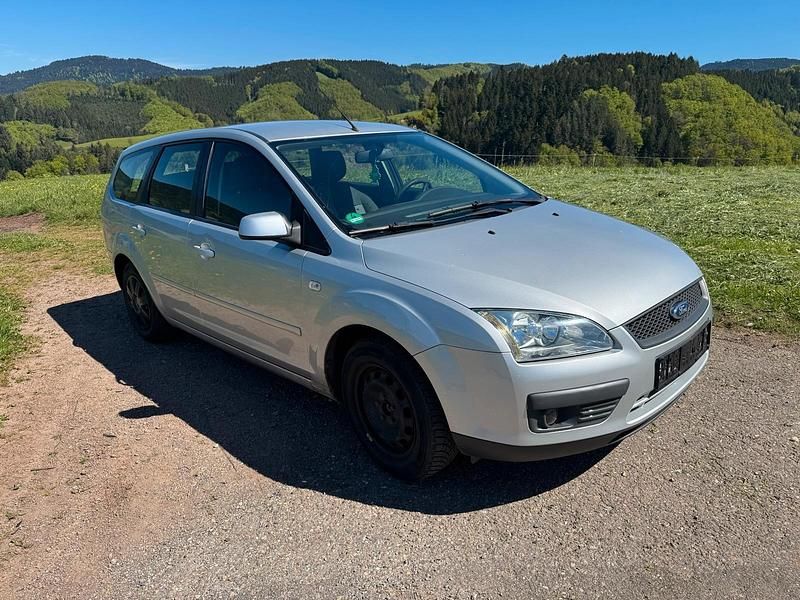 Second-hand Ford Focus 90 CP (66 kW) 2007 Argintiu Break