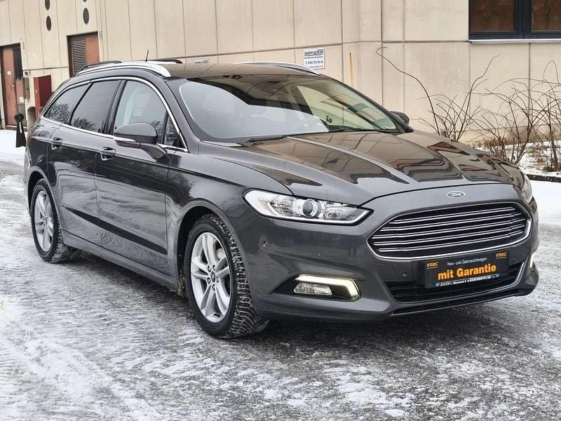 Gebraucht Ford Mondeo Titanium 160 PS (117 kW) 2018 Grau Kombi