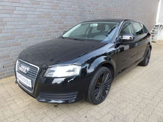 Schwarz Gebraucht 2009 Audi A3 Sportback Attraction Kombi | 6.500 € (Etwas zu teuer) - Bild 1/4