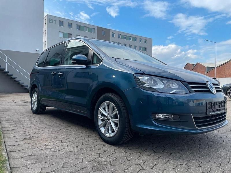 Gebraucht VW Sharan Allstar 150 PS (110 kW) 2015 Blau Van / Kleinbus