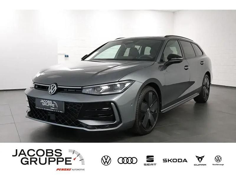 Grau Gebraucht 2024 VW Passat Style Kombi | 42.960 € (Guter Preis) - Bild 1/4