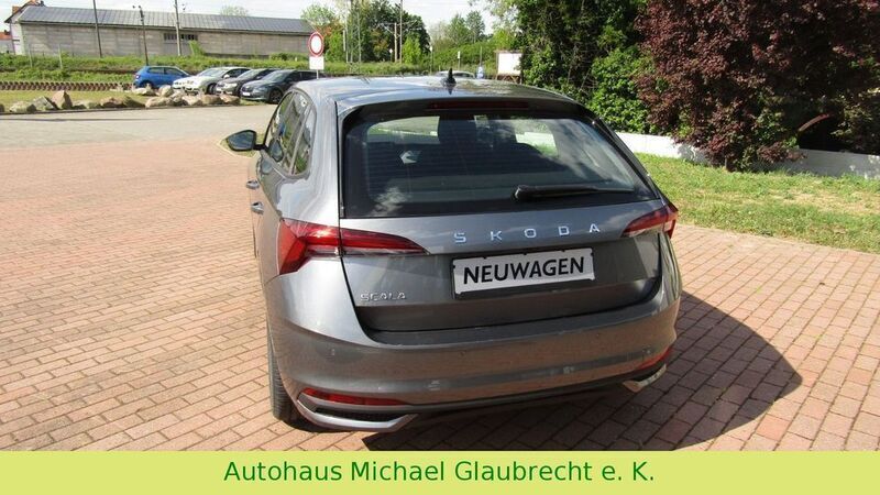 Gebraucht Skoda Scala Selection 116 PS (85 kW) 2024 Grau Kleinwagen