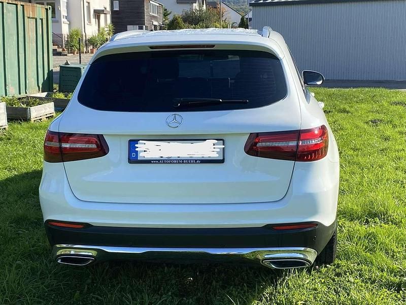 Gebraucht Mercedes GLC220 170 PS (125 kW) 2016 Weiß SUV
