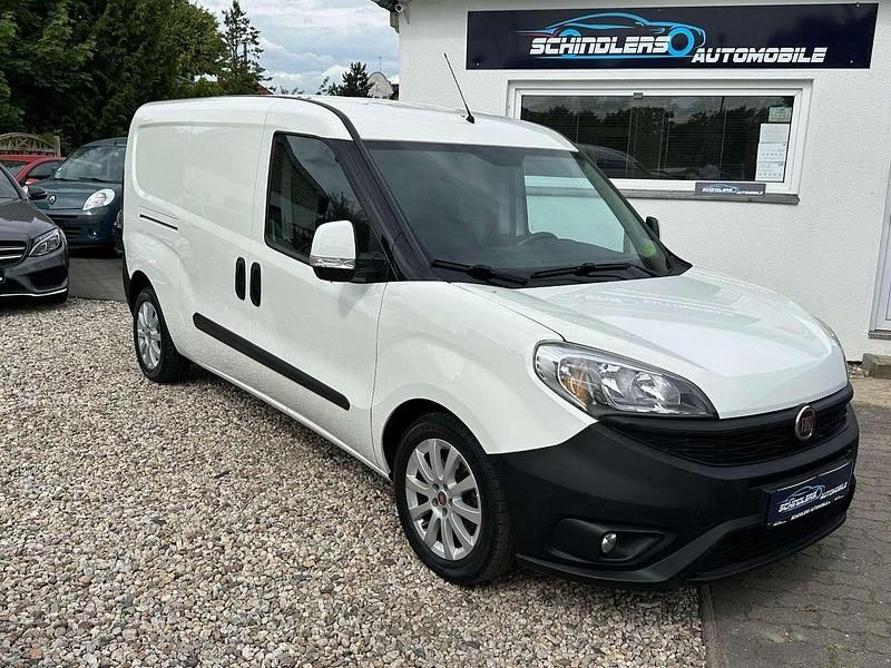 Colore esterno (weiß) Gebraucht 2018 Fiat Doblò Van / Kleinbus | 11.900 € (Fairer Preis) - Bild 1/4