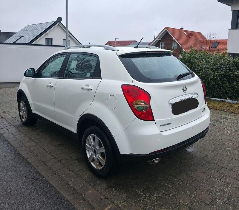 Gebraucht Ssangyong (KGM) Korando 175 PS (128 kW) 2013 Weiß SUV
