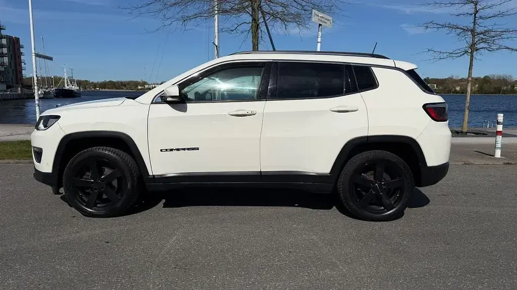 Usata Jeep Compass Limited 140 CV (102 kW) 2017 Bianco SUV