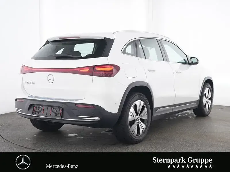 Gebraucht Mercedes EQA250+ Progressive 150 kW (204 PS) 2025 Weiß SUV