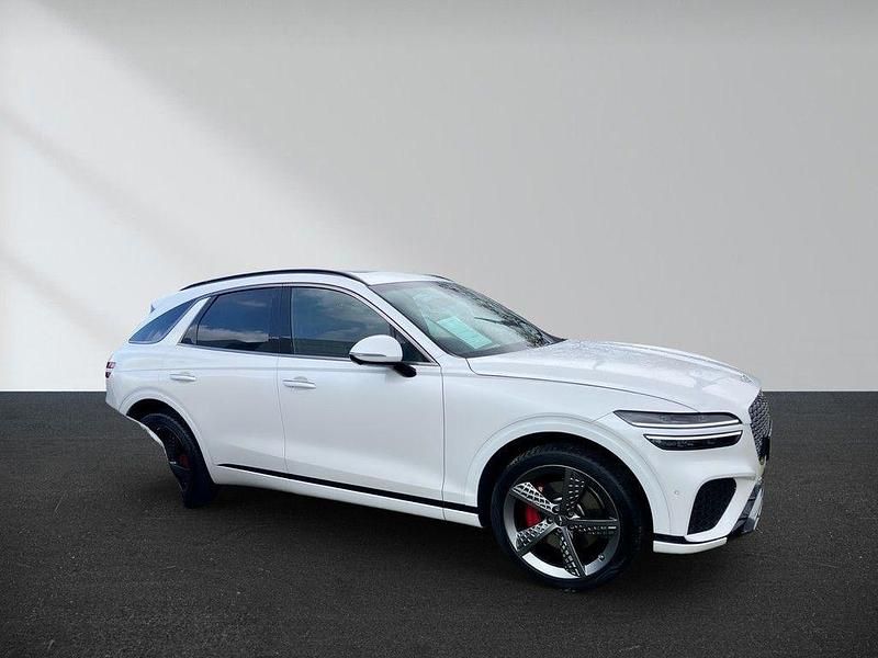 Second-hand Genesis GV70 Sport 201 CP (147 kW) 2024 Alb SUV