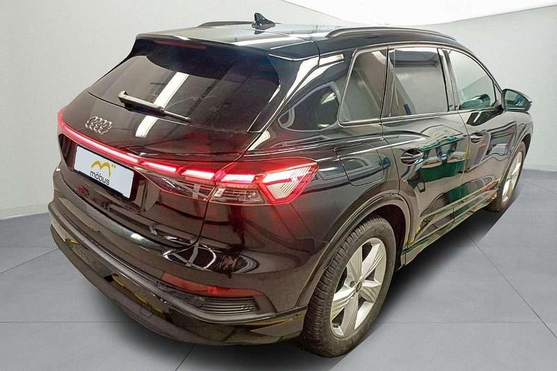 Gebraucht Audi Q4 e-tron Ambiente 125 kW (170 PS) 2022 Mythosschwarz metallic SUV