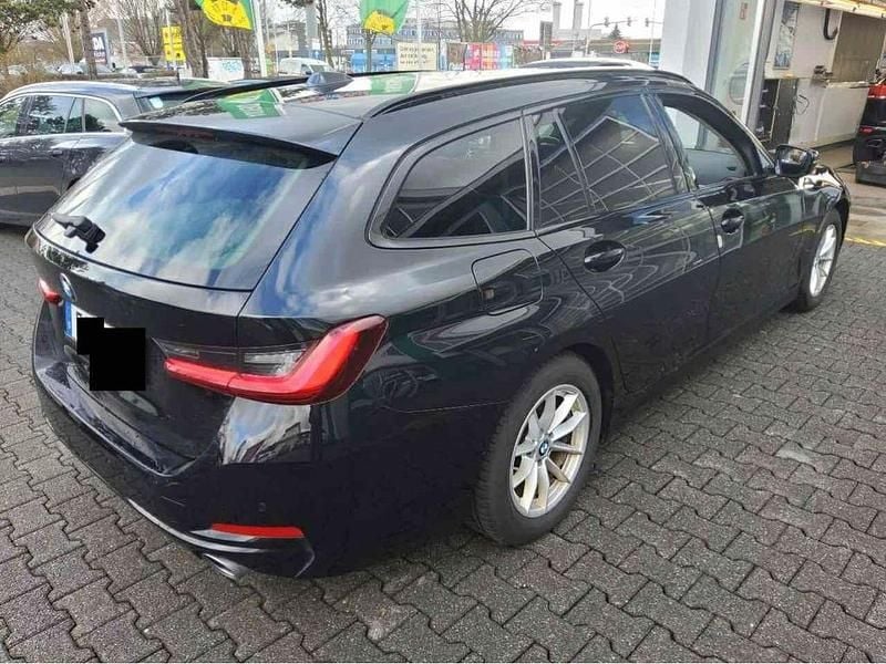Gebraucht BMW 320 190 PS (139 kW) 2023 Schwarz Kombi