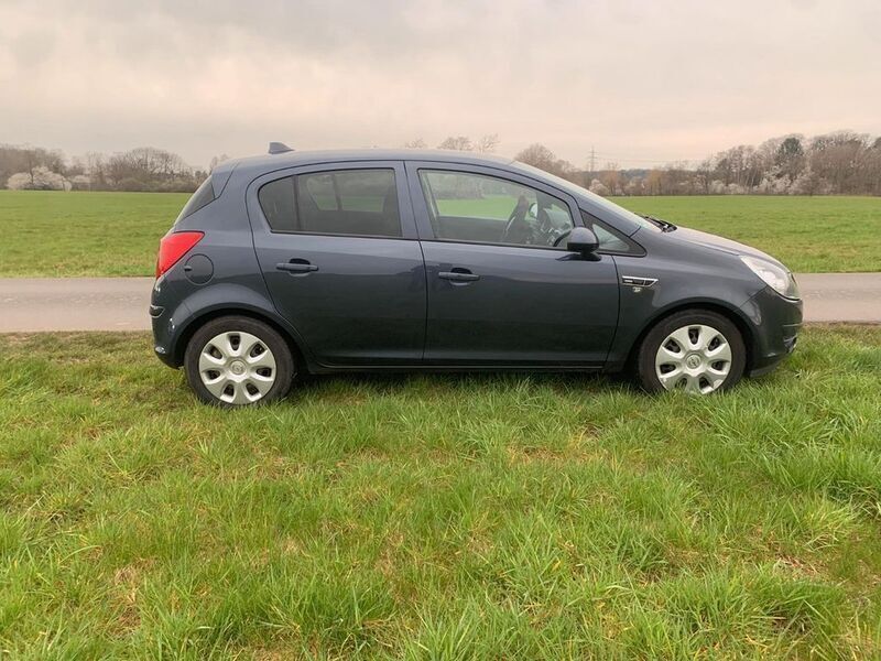 Gebraucht Opel Corsa Selection 87 PS (63 kW) 2010 Blau Kleinwagen