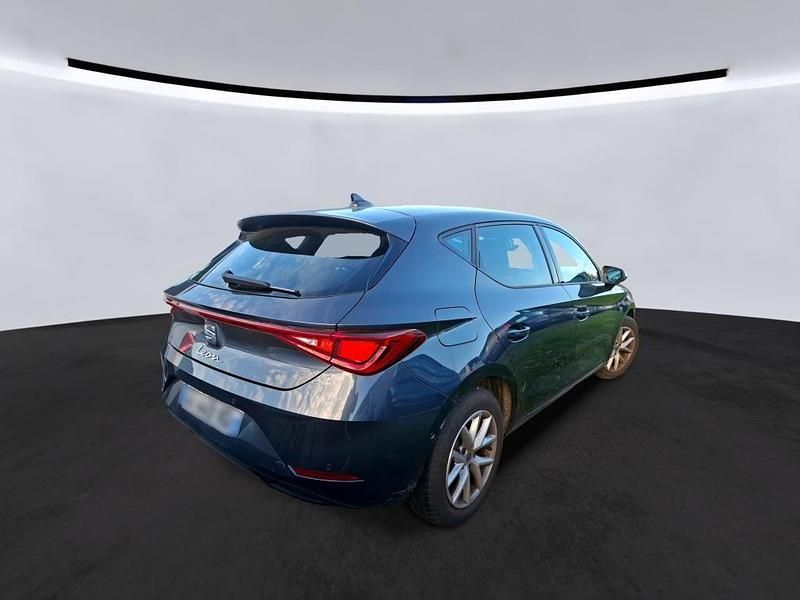 Gebraucht Seat Leon Style 116 PS (85 kW) 2024 Magnetic grau metallic Limousine