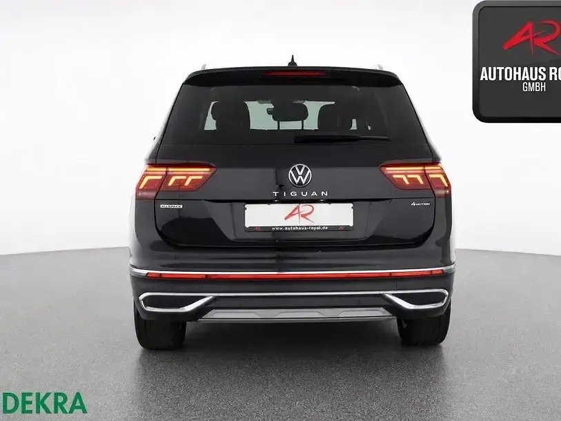 Gebraucht VW Tiguan Allspace Elegance 150 PS (110 kW) 2023 Schwarz SUV