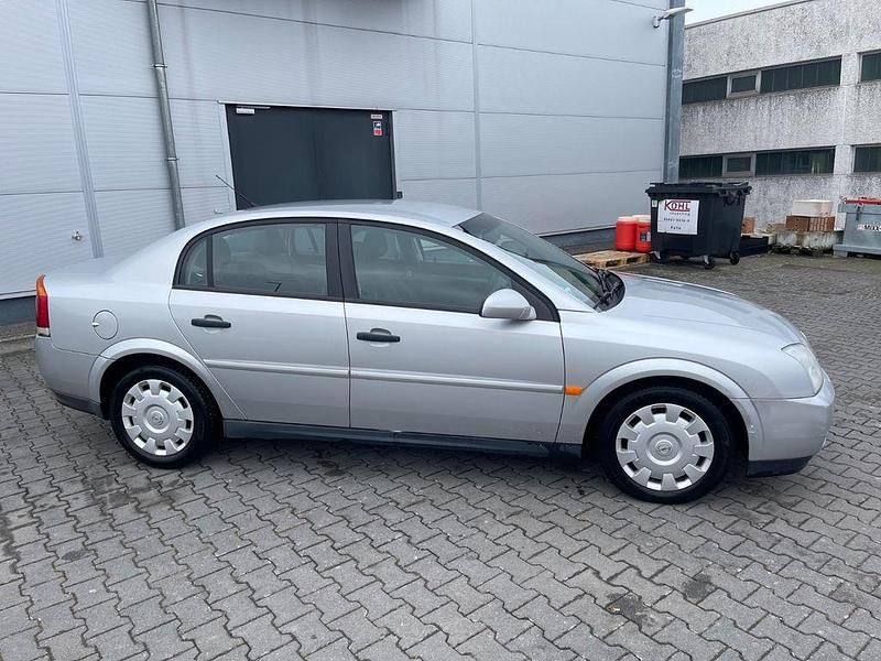 Gebraucht Opel Vectra 122 PS (89 kW) 2003 Silber Limousine