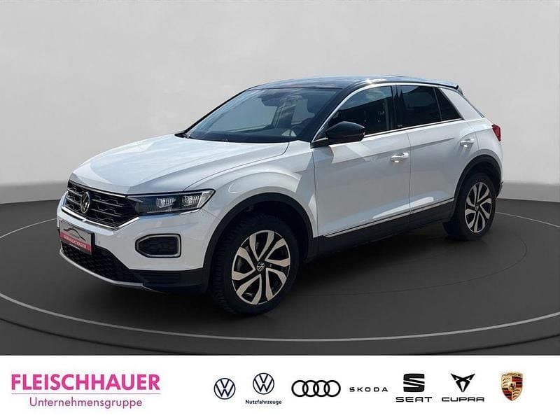Weiss Gebraucht 2021 VW T-Roc Active SUV | 22.390 € (Guter Preis) - Bild 1/4