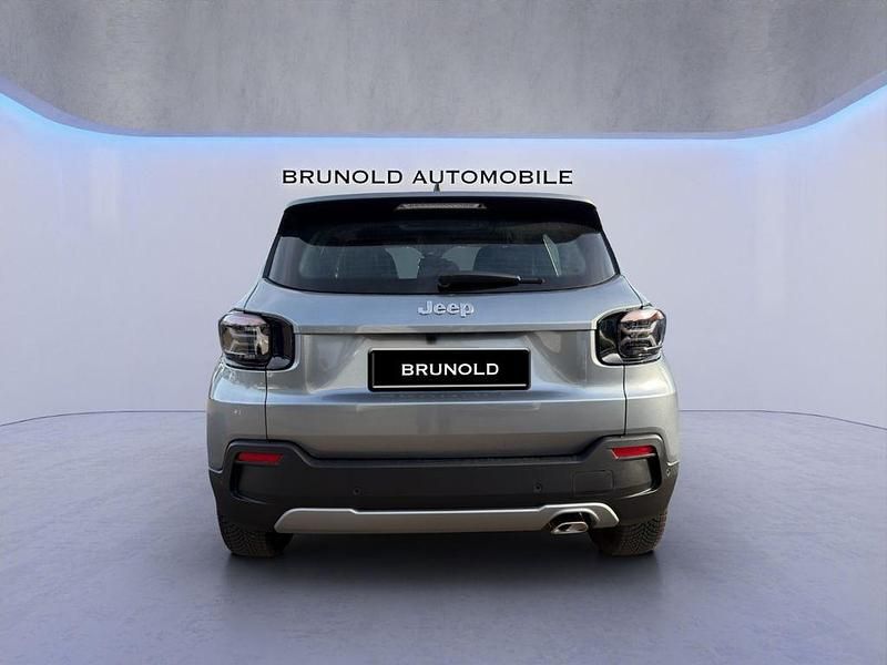 Neu Jeep Avenger Altitude 101 PS (74 kW) 2025 Grau SUV