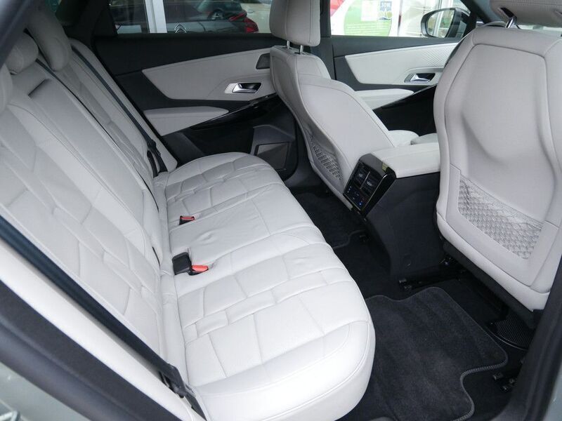 Gebraucht DS Automobiles DS7 Crossback Opera 131 PS (96 kW) 2023 Grau SUV