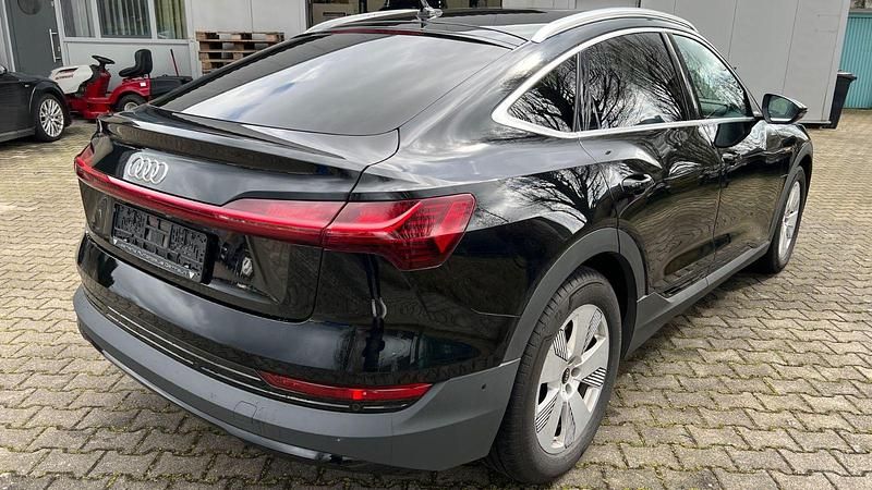 Gebraucht Audi e-tron Sportback Basis 230 kW (313 PS) 2022 Schwarz SUV