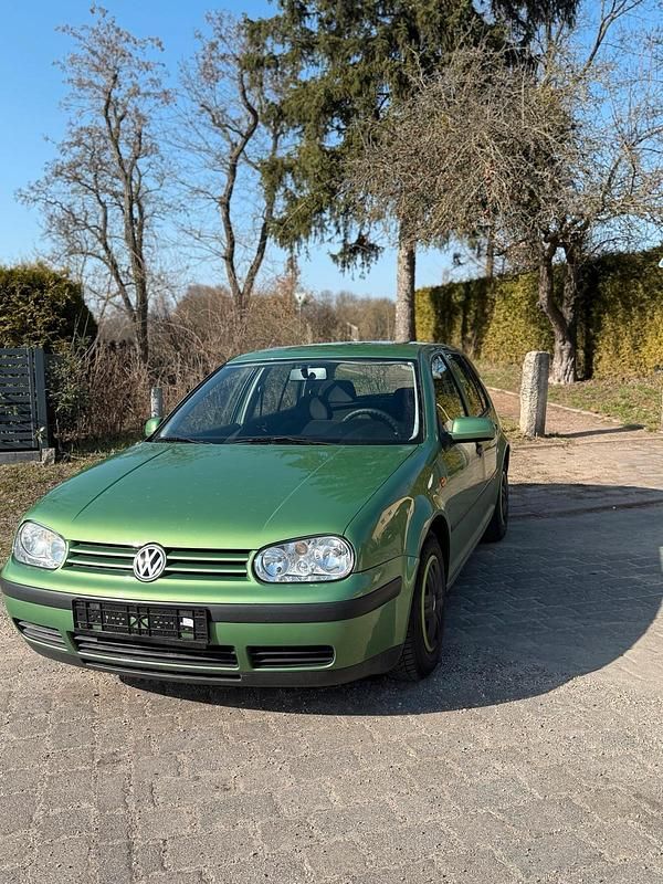 Gebraucht VW Golf IV 102 PS (75 kW) 1998 Grün Kleinwagen